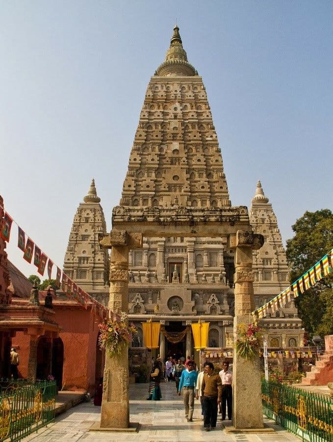 Varanasi + Bodhgaya