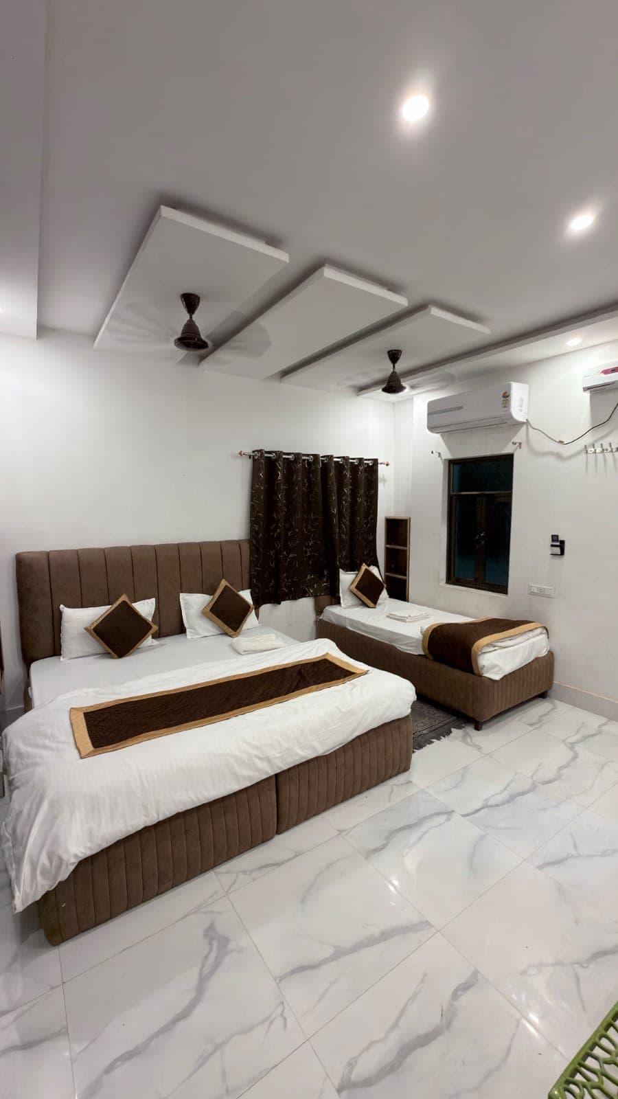 Jamuna(P) Guest House